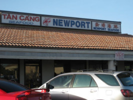 Tan Cang Newport Seafood  outside