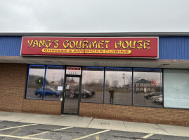 Yang's Gourmet House food