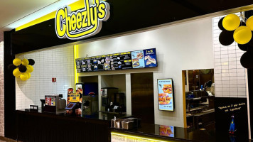 Cheezly's food