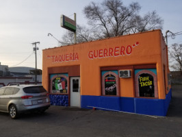 Taqueria Guerrero outside