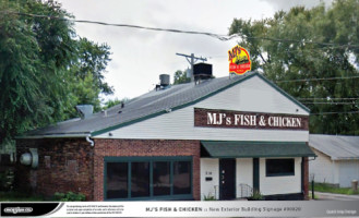 Mj's Fish And Chicken Express food