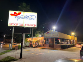 Tepatitlan Mexican Grill outside