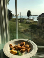 Sunset Cove Waterfront food