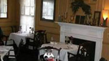 The Inn At Brookeville Farms food