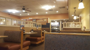 Waffle House inside