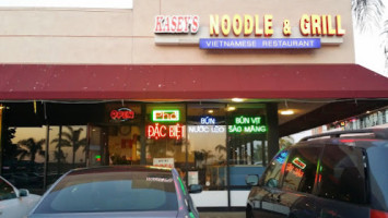 Kasey's Noodle Grill outside