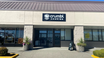 Crumbl Cookies Federal Way outside