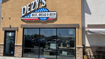 Dezy's Beef, Bread, And Beer inside