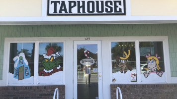 Main Street Taphouse food