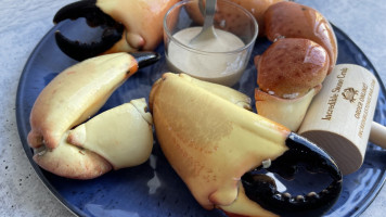 Incredible Stonecrab food