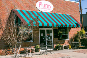 Plums Ice Cream Sandwich Shop outside