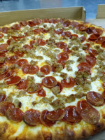 Dawg House Pizza food