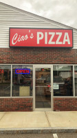 Ciao's Pizza 2 outside