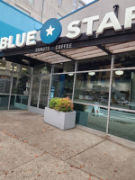 Blue Star Donuts outside