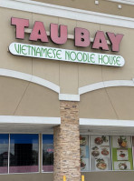 Tau Bay food