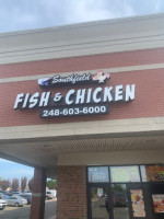 Southfield Fish Chicken outside