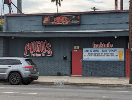 Pogo's Grill outside