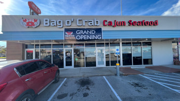 Bag O’ Crab outside