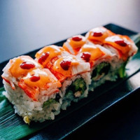 Sushi Umi food