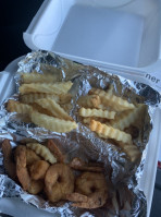 Wings R Kings Express Llc food