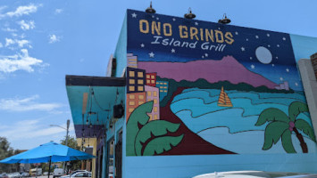 Chris' Ono Grinds Island Grill North Park outside