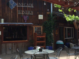 Renegade Winery inside