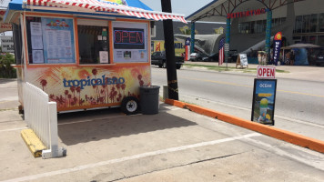 Tropical Sno outside