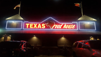 Texas Roadhouse outside