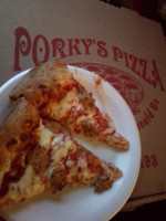 Porky's Pizza food
