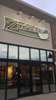 Zuppa's Delicatessen Cranberry food