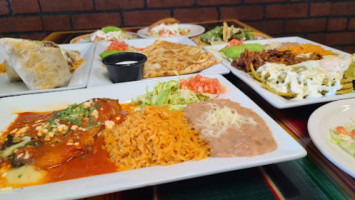 El Barrio Mexican Restaurant food