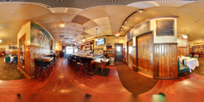 Vinnie's Steak House Tavern inside