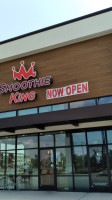 Smoothie King outside