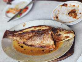 Abuqir Seafood food