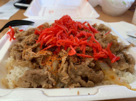 Yoshinoya Sherman Way food