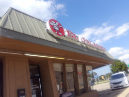 La Taqueria El Jalapeno outside