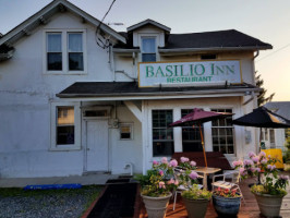 Basilio Inn outside