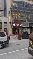 Kevin's Pub outside