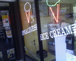 Praline's Ice Cream food
