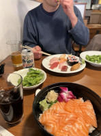 Sushi Maeda inside