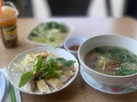 Banh Xeo Ngon food