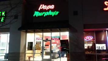 Papa Murphy's Take 'n' Bake Pizza outside