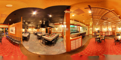 Fujiyama Steak And Seafood House inside