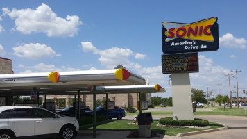 Sonic Drive-in outside