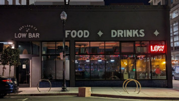 Low Oakland food