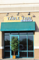 Table Thai outside