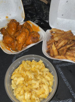 Dmac Wings food