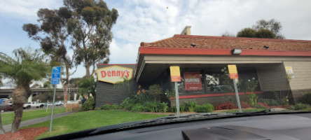 Denny's Restaurant outside