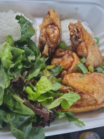 Tui's Tasty Chicken food