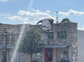 Texan Cafe Pie Shop outside